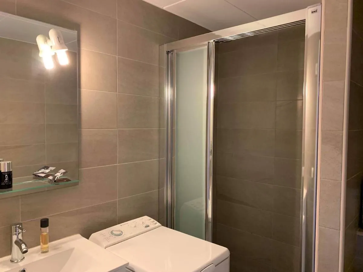 Sylvia 4A - Estudio En Primera Linea De Mar - Centrico - Terraza Vista Mar - Playa - Wifi Apartment Empuriabrava Spain