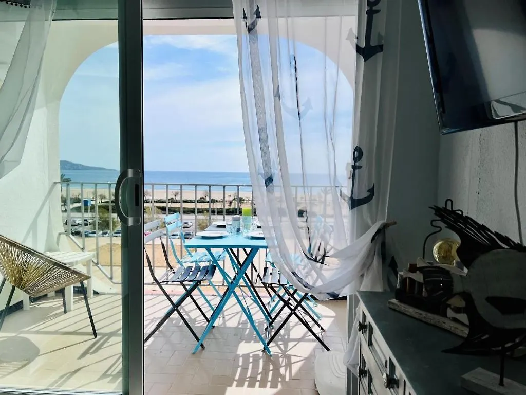 Sylvia 4A - Estudio En Primera Linea De Mar - Centrico - Terraza Vista Mar - Playa - Wifi Apartment Empuriabrava 0*,  Spain